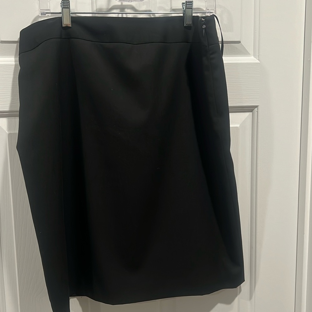 Black skirt